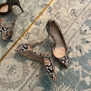 Mango Snakeskin Pumps